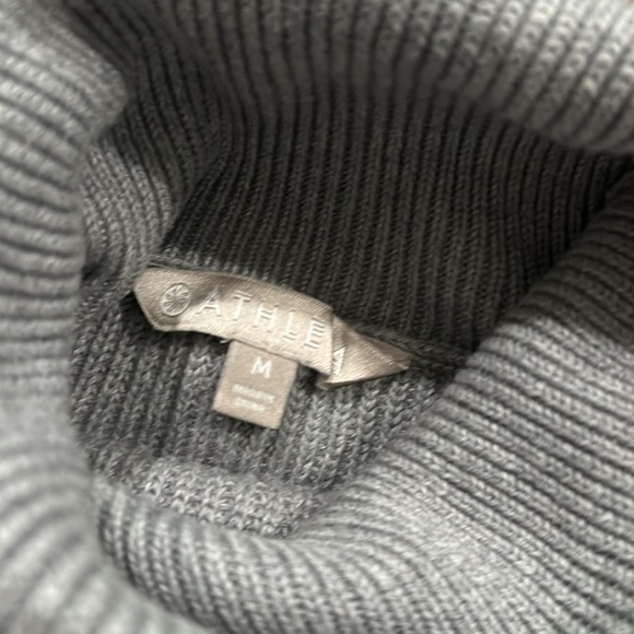 Athleta DOUBLETIME TURTLENECK SWEATER TANK grey M - Picture 4 of 5